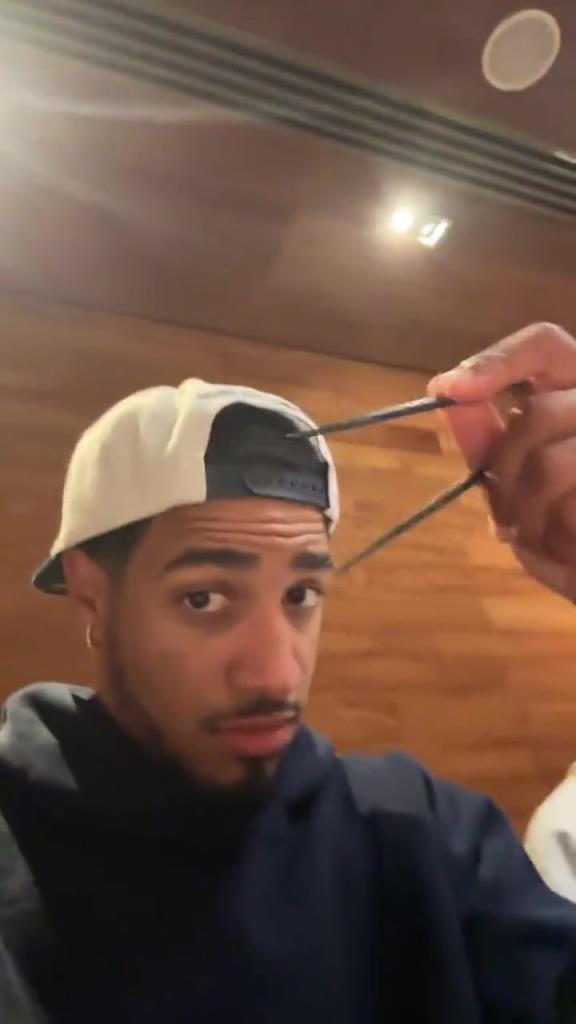 歸化歸化哈利伯頓這筷子拿的還挺標準?。?！