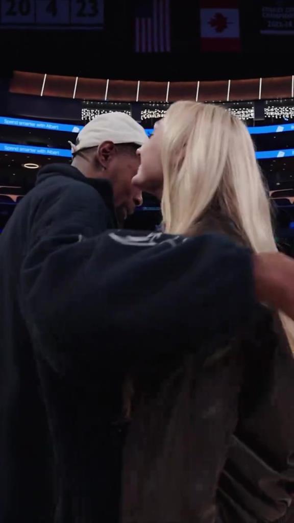 卡梅倫布林克這大長腿，KD都得多看幾眼