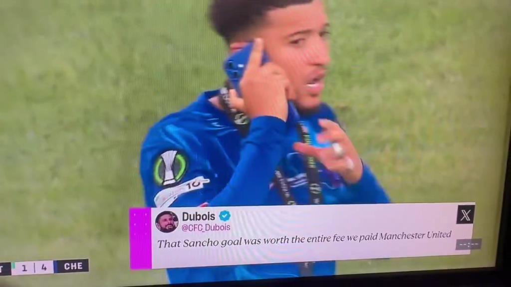 直接攤牌！桑喬賽后在場(chǎng)上煲電話粥，大聲說自己不回曼聯(lián)