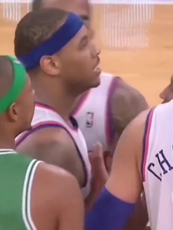 社會瓜！當年安東尼與加內(nèi)特發(fā)生沖突，賽后瓜哥帶人堵綠軍大巴